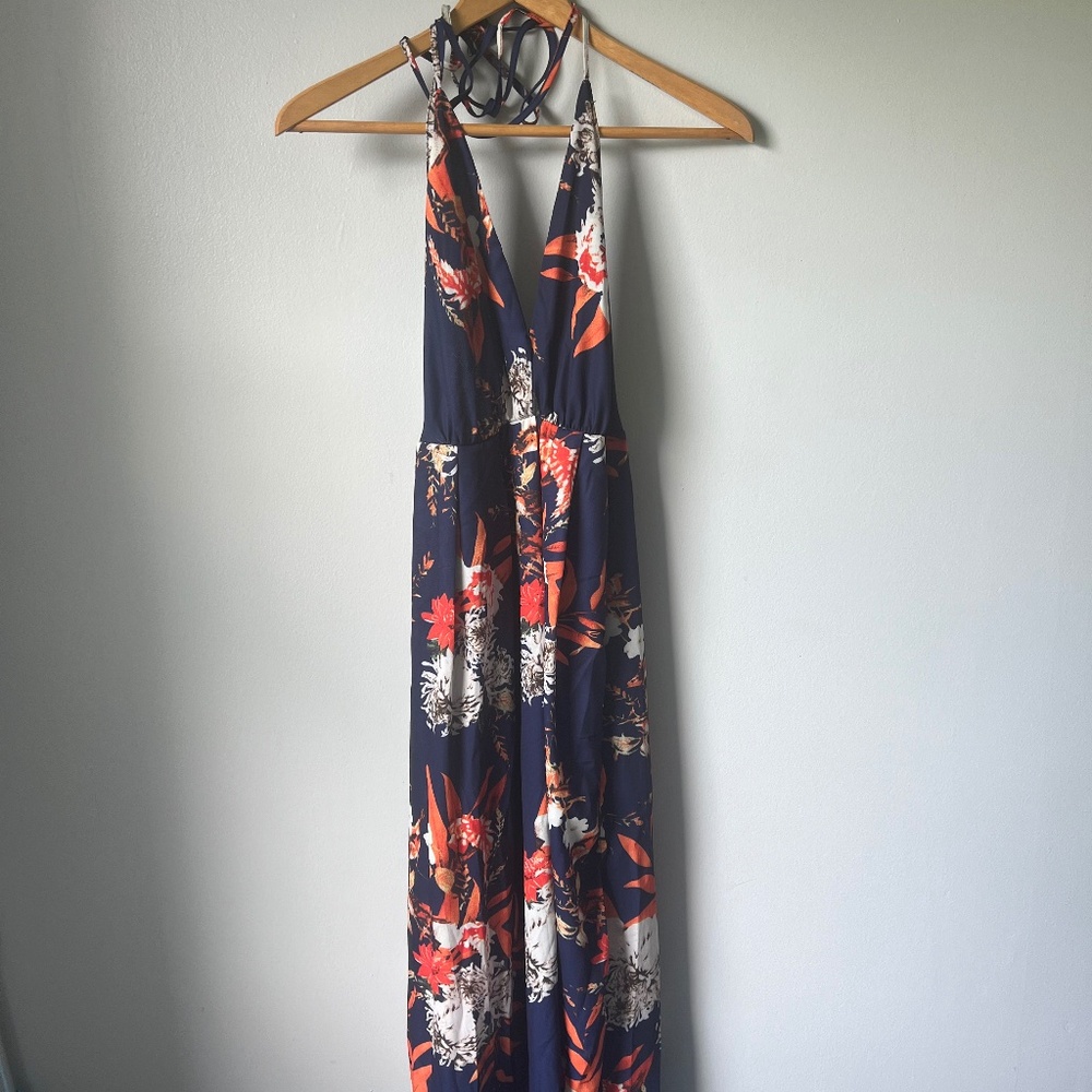 EUC Simplee backless halter dress, size L